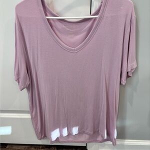 American Eagle Outfitters Lavender Short Sleeve Tee